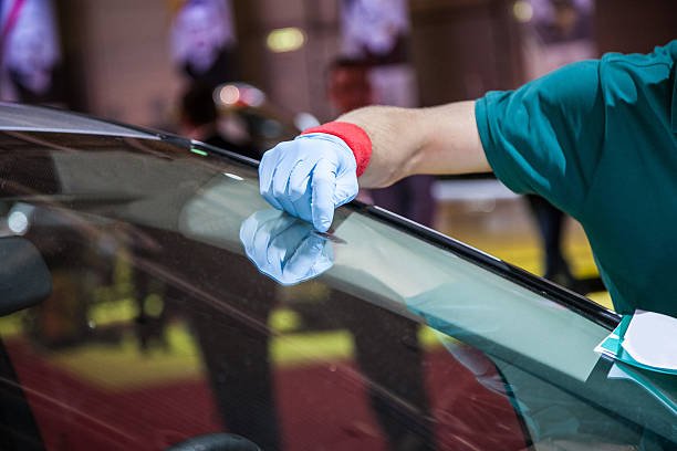 the effective technique to repair car windshield