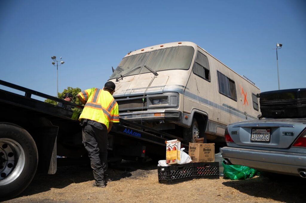 Inoperable Vehicle Removal Harper Woods MI | Fast Service