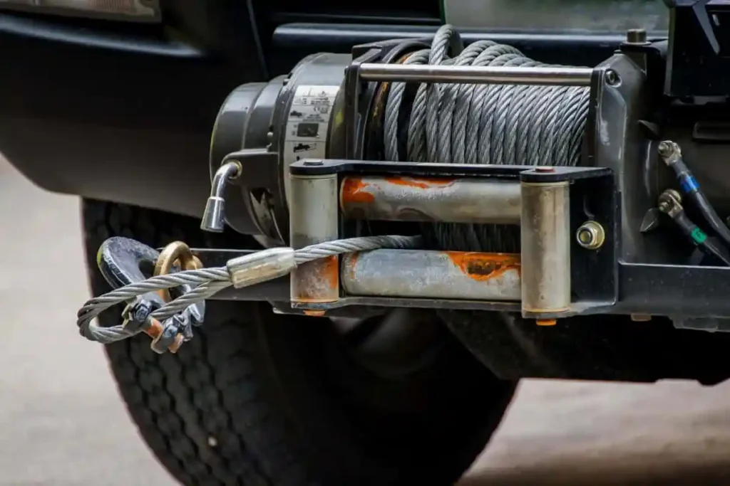 24/7 Emergency Car Ditch Recovery & Winch-Out Service in Ecorse, MI